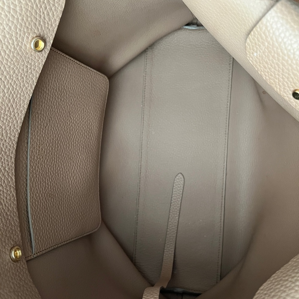 Cuyana 16 Inch System Tote in Cappuccino Pebbled Leather - Picture 7 of 7